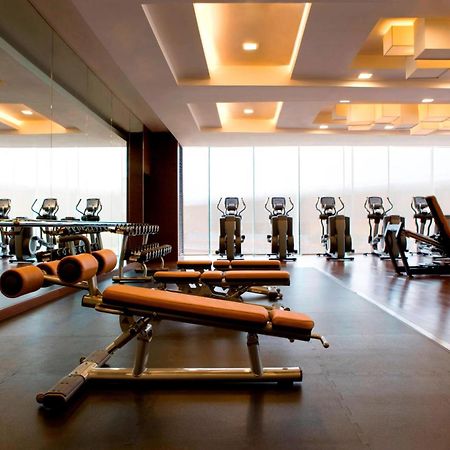 Hong Kong Skycity Marriott Hotel Zařízení fotografie The gym at the hotel