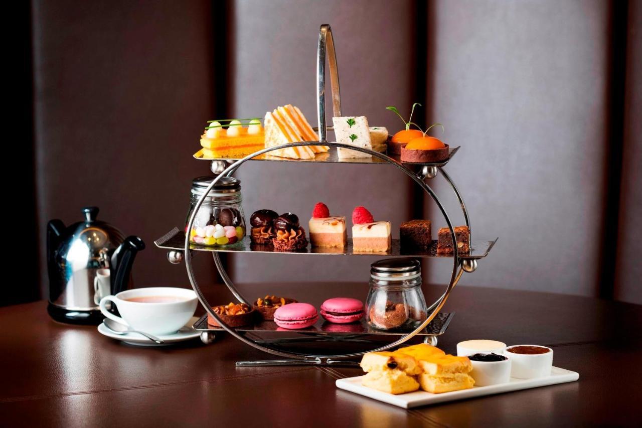 Hong Kong Skycity Marriott Hotel Exteriér fotografie Afternoon tea at the InterContinental Hotel, London
