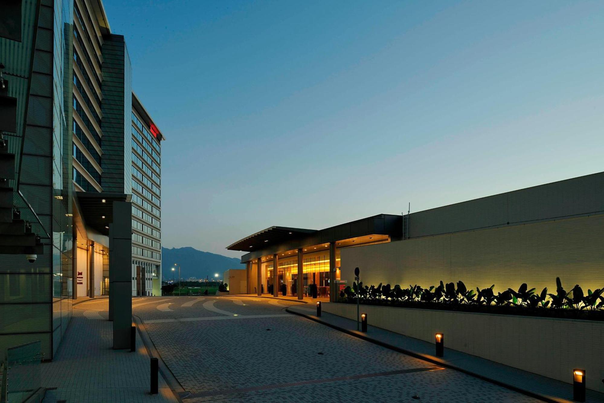 Hong Kong Skycity Marriott Hotel Exteriér fotografie Hilton Athens