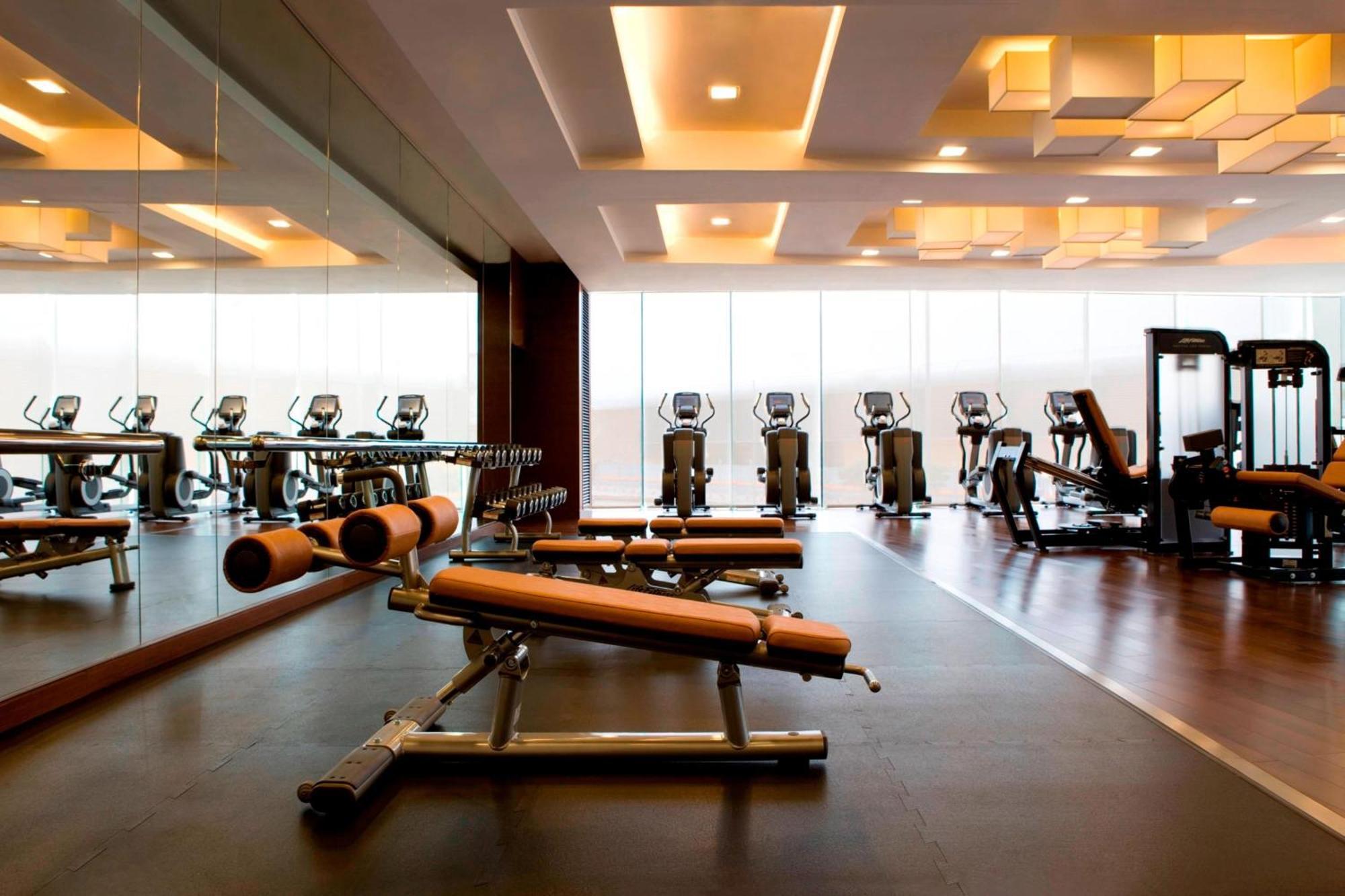 Hong Kong Skycity Marriott Hotel Zařízení fotografie The gym at the hotel