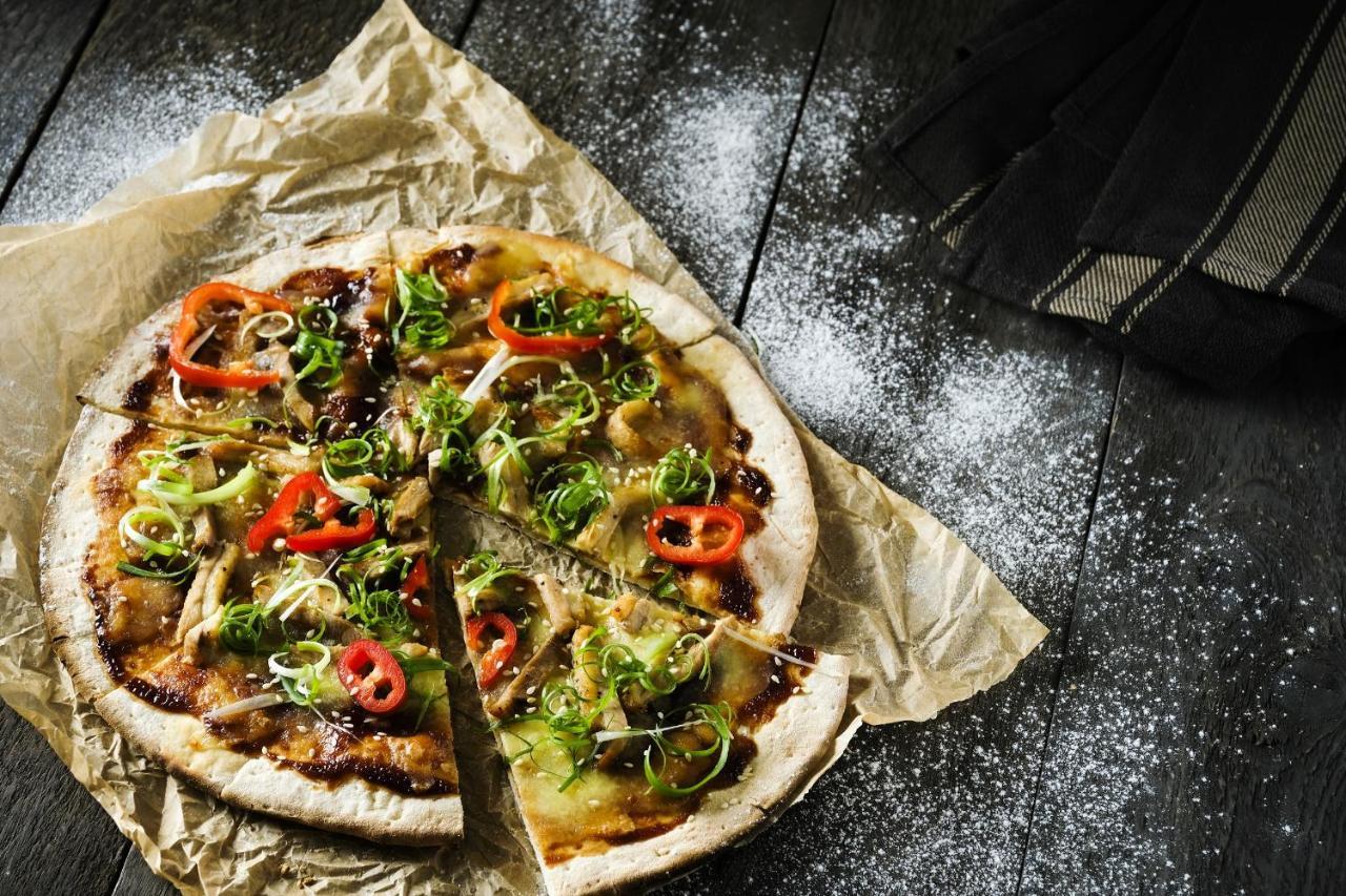 Hong Kong Skycity Marriott Hotel Exteriér fotografie Pizza with artichokes